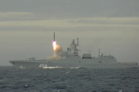 Mỹ đánh giá về hoạt động của khinh hạm Nga mang tên lửa Zirkon ở Đại Tây Dương