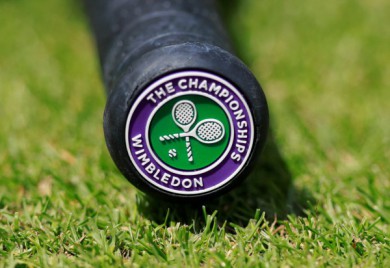 Cuộc tranh cãi không hồi kết giữa Wimbledon với làng banh nỉ thế giới