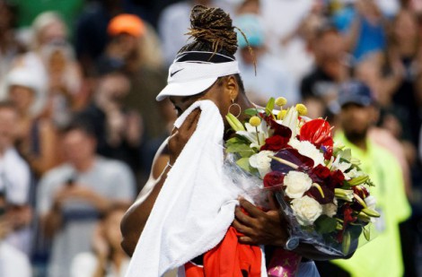Serena Williams rơi nước mắt trước ngày giải nghệ