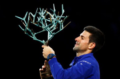 Vô địch Paris Masters, Djokovic tiếp tục tạo ra những kỷ lục