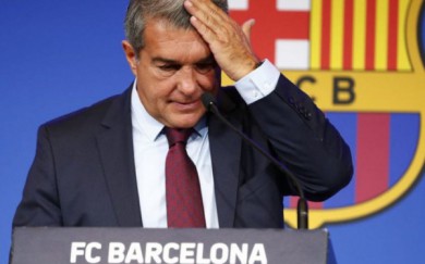 Barcelona gặp khó với quy định tài chính của La Liga
