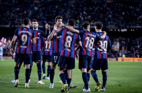 Pedri lập công, Barcelona đòi lại ngôi đầu BXH La Liga