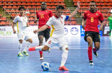 HLV Diego Raul hài lòng về các cầu thủ Futsal Việt Nam sau giải đấu giao hữu