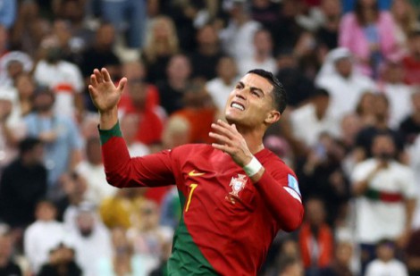 Ronaldo chính thức lên tiếng vụ đến Ả Rập Xê Út với thu nhập 'trên trời'