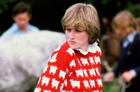 Chuyện thú vị về chiếc áo len đạt kỷ lục đấu giá của Công nương Diana