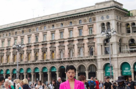 Cô Em Trendy cùng chồng sắp cưới tham dự Milan và Paris Fashion Week 2023