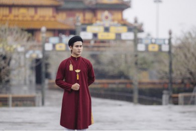 NTK Viết Bảo quảng bá áo dài Huế đến Năm du lịch quốc gia 2021