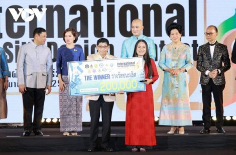 Việt Nam đạt giải cao nhất tại Tuần lễ thời trang quốc tế tơ lụa Thái Lan