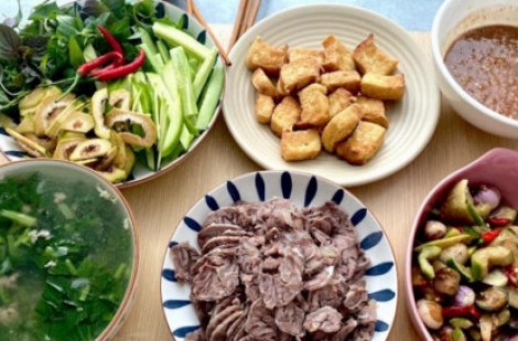 15 mâm cơm nhà ngon miệng, hấp dẫn của mẹ bỉm Kon Tum