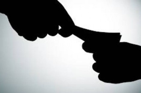 2 cựu kiểm sát viên bị xét xử trong vụ 'chạy án' hơn 3 tỉ đồng