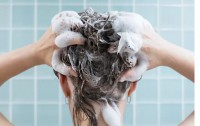 8 dấu hiệu cho thấy bạn cần gội đầu thường xuyên hơn