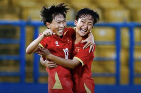 AFC gửi quà đặc biệt đến VFF và đội U.17 nữ Việt Nam
