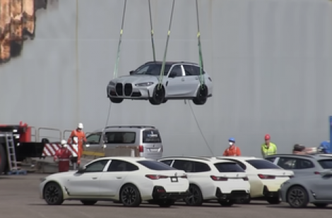 BMW nỗ lực ngăn chặn việc bán ô tô trục vớt từ vụ cháy tàu Fremantle Highway