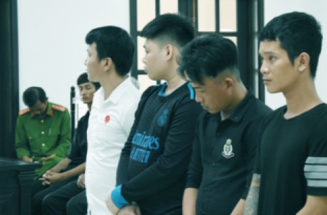 Bạc Liêu: Băng nhóm trộm xe máy, máy bơm nước lãnh án