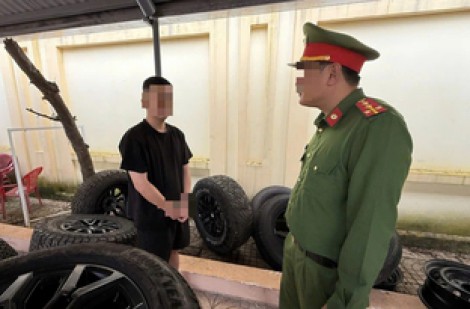 Bắt giữ nghi phạm trộm bánh xe ô tô tại nhiều tỉnh, thành