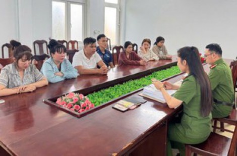 Bắt tạm giam 8 bị can mua bán người
