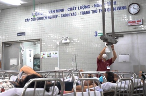 Bệnh viện Chợ Rẫy dùng 'lá chắn' mới kiểm soát nhiễm khuẩn, bảo vệ bệnh nhân