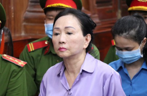 Bị cáo Trương Mỹ Lan xin tòa miễn hình phạt cho chồng và cháu ruột