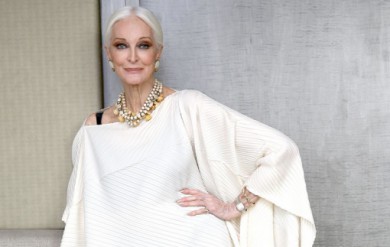 Bí quyết hạn chế nếp nhăn của người mẫu 93 tuổi Carmen Dell'Orefice