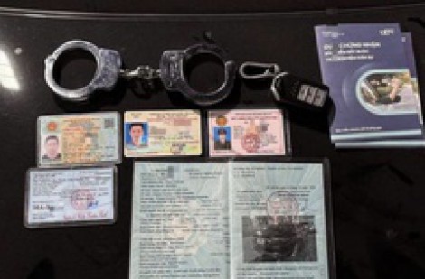 Bình Dương: Tạm giữ người giả công an xin CSGT bỏ qua vi phạm nồng độ cồn