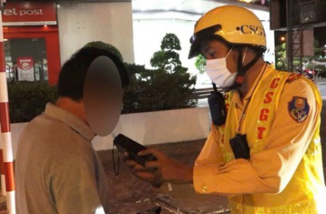 Bình Thuận: Một bí thư Đảng ủy xã lái ô tô ‘dính’ nồng độ cồn kịch khung