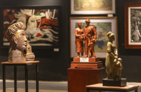 ”Bộ đội cụ Hồ” sinh động dưới góc nhìn của nghệ sĩ tạo hình