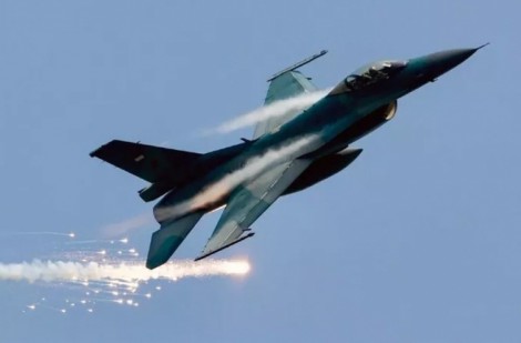 Cách Ukraine có thể sử dụng F-16 và giải pháp khắc chế của Nga