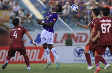 Cần cải thiện chất lượng ngoại binh ở V-League