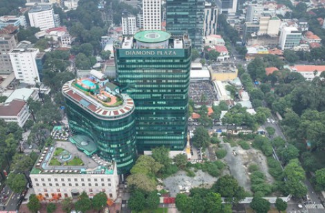 Cận cảnh những khu 'đất vàng' bỏ hoang giữa trung tâm TP.HCM