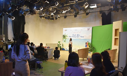 Casting diễn viên phim ”Tình yêu đến cùng gió biển”