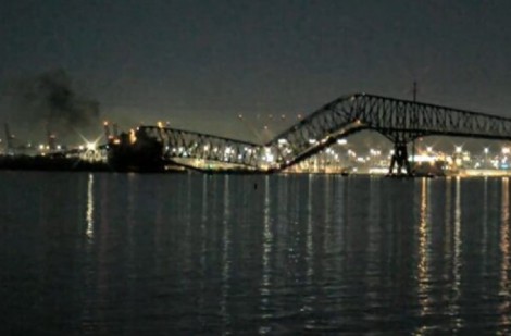 Cầu Key ở Baltimore (Mỹ) sập vì bị tàu đâm, gây sự cố “thương vong hàng loạt”