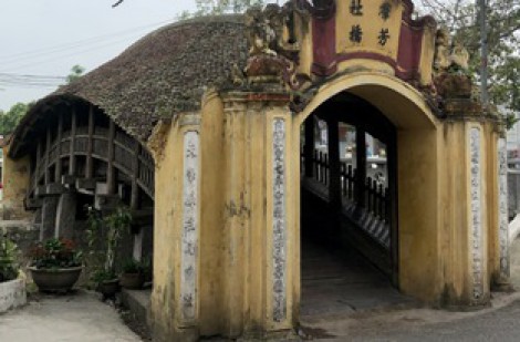 Cầu ngói - ký ức một thời