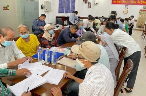 Chỉ có vợ hoặc chồng để lại di chúc căn nhà, chia thừa kế cách nào?