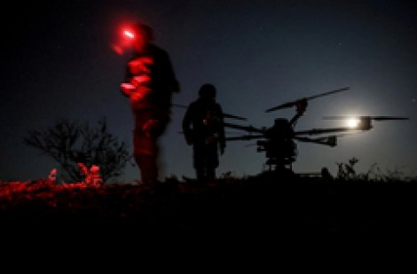 Chiến sự Ukraine ngày 1.184: Kyiv có chiến thuật UAV mới?