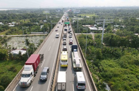 Chính phủ ‘hối’ Bộ GTVT xây dựng quy chuẩn đường cao tốc