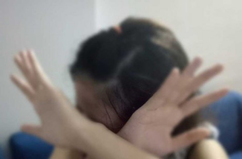 Chồng ép vợ quan hệ tình dục trái ý muốn, xử phạt có dễ?