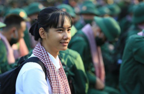 Có bắt buộc công dân nữ đi nghĩa vụ quân sự?