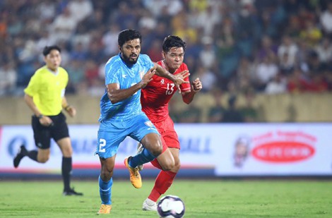 Con đường ông Troussier từng thất bại, liệu HLV Kim Sang-sik có đi vào vết xe đổ?