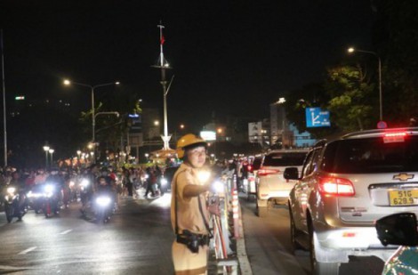 Công an TPHCM: Giữ bình yên cho người dân hưởng trọn niềm vui