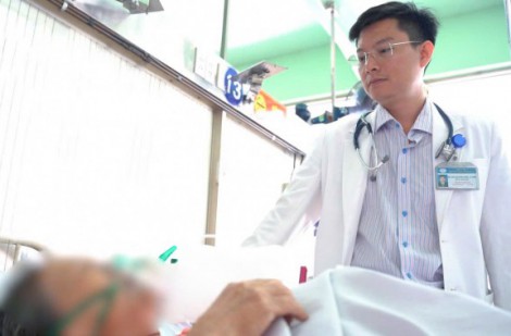 Cụ bà 70 tuổi suýt đột tử vì nhồi máu cơ tim ngày 20.10