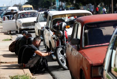 Cuba hoãn tăng giá nhiên liệu 500% do sự cố 'an ninh mạng'