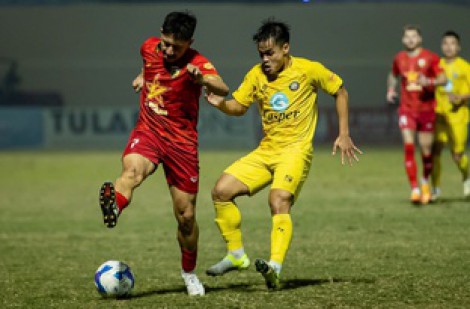 Cuộc đua vô địch V-League ngày càng khó lường