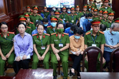 Cựu lãnh đạo SCB 'tin tưởng tuyệt đối' vào Trương Mỹ Lan