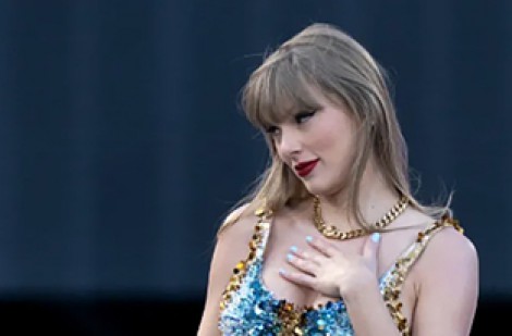 Donald Trump khen Taylor Swift 'đẹp lạ thường'