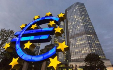 ECB để ngỏ khả năng tăng lãi suất trong tháng 9