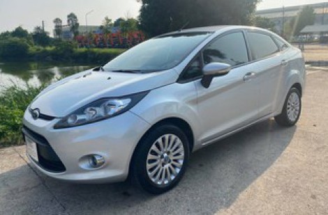 Ford Fiesta đã qua sử dụng giá dưới 200 triệu, phù hợp với người mới
