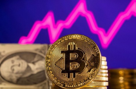 Giá vàng, Bitcoin đồng loạt lập kỷ lục mới