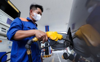 Giá xăng dầu hôm nay 17.10.2025: Giảm phiên thứ 3 liên tiếp