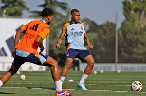 HLV Ancelotti xác nhận Mbappe đấu trận ra mắt Real Madrid, đá chính hay không còn… bí mật