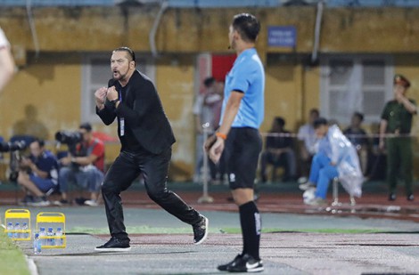 HLV Popov lần đầu không ‘mắng mỏ’ ai, ông Polking thất vọng toàn tập vì đội CAHN